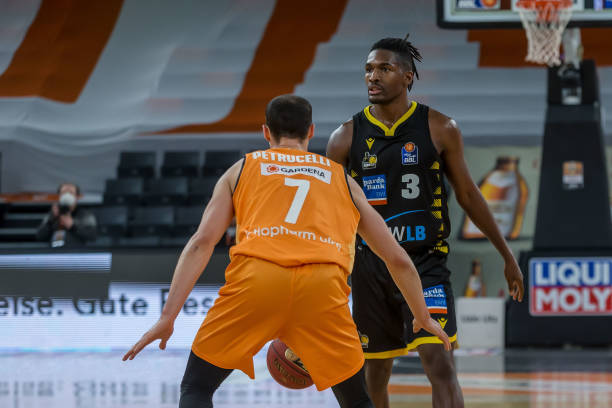 媒体二次传 媒体二次传