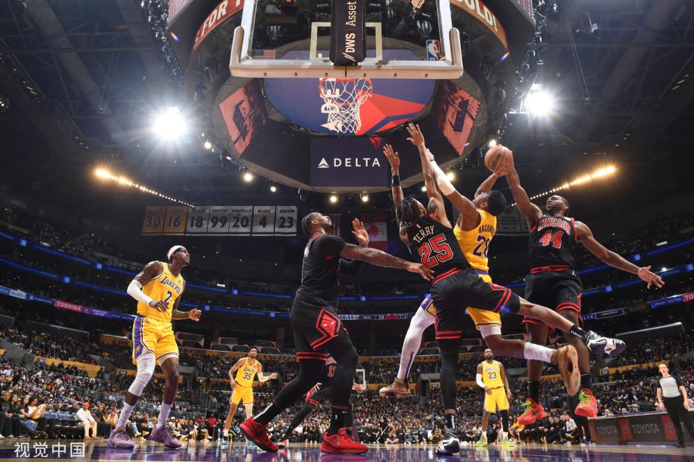 莱万不断突 莱万不断突