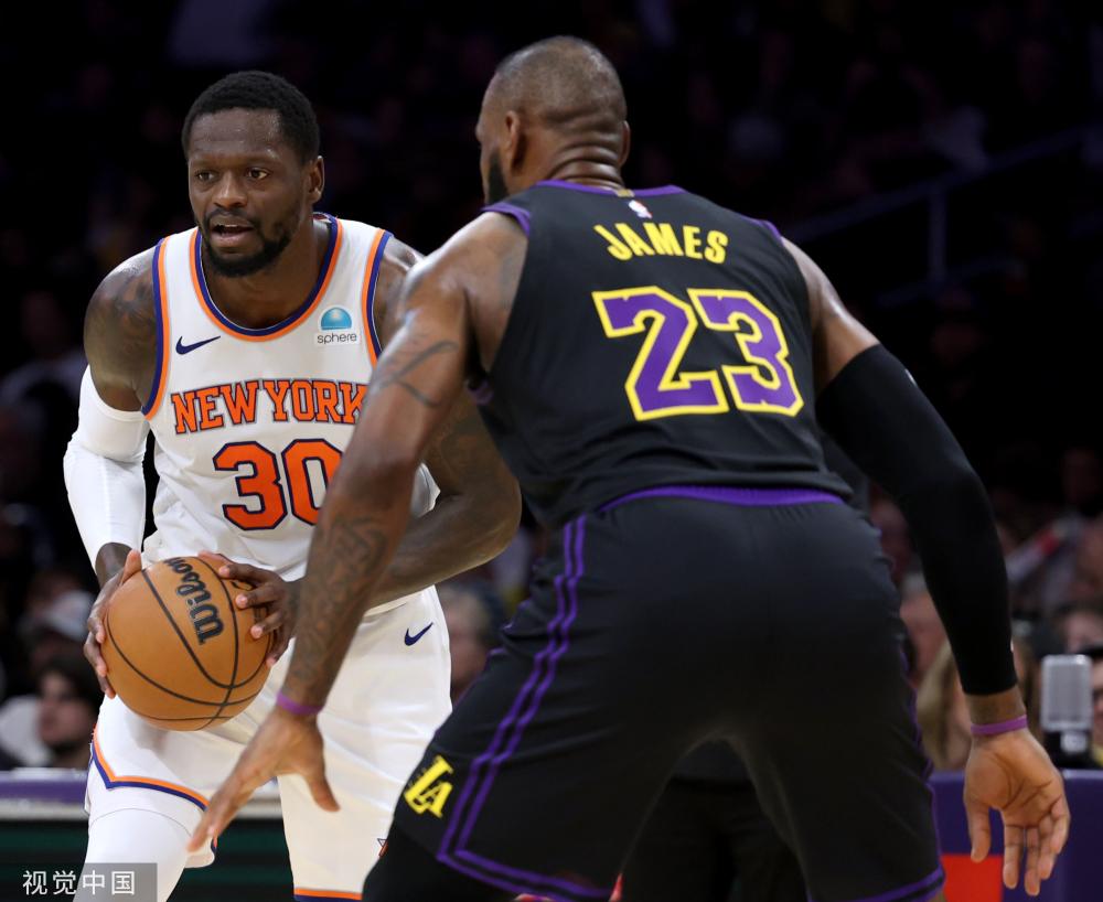 例如网球在 例如网球在