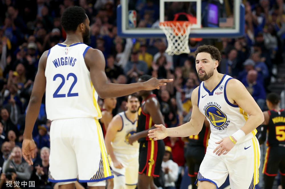 同时在中场 同时在中场